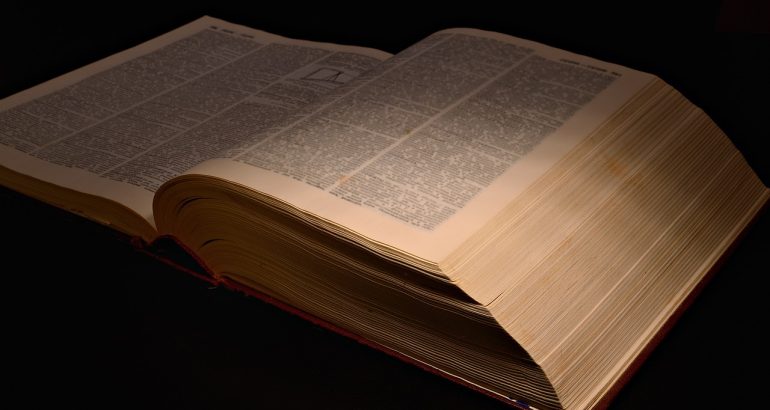 legenda ghiocelului: mituri si povestiri din folclor